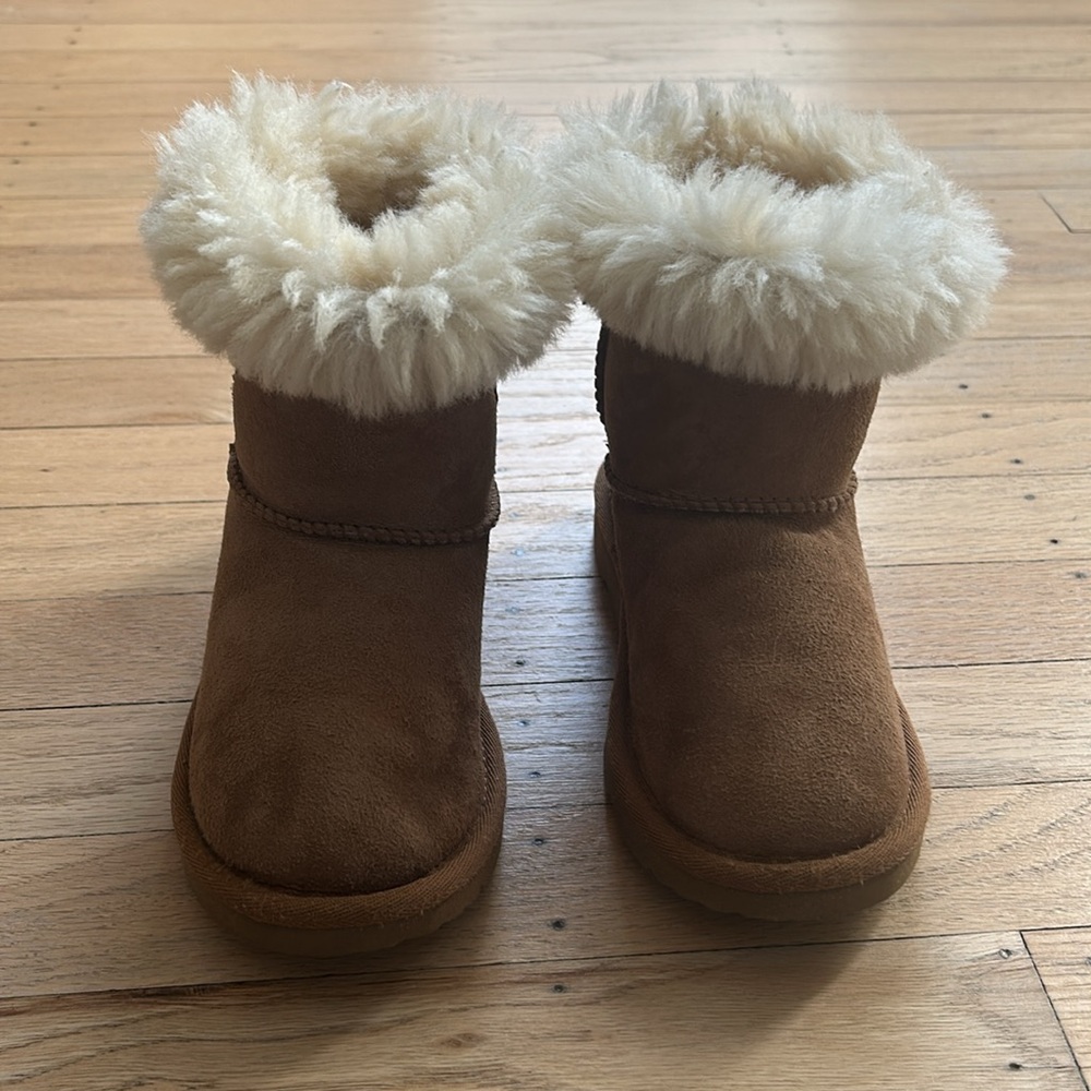 Ugg Boots Size 12 Kids
